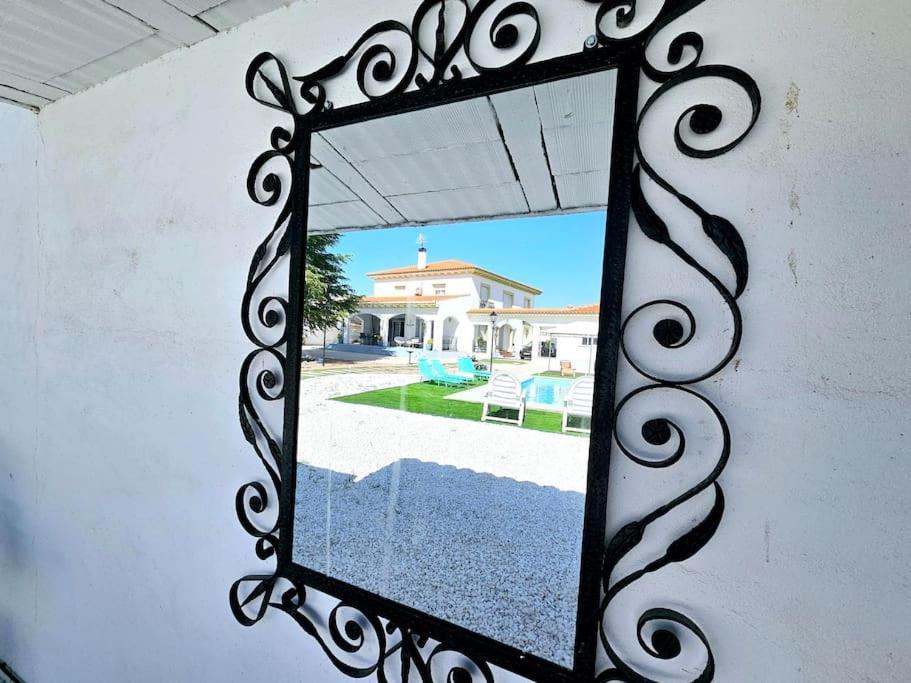 Вилла La Casa Del Arbol Фуэнтидуэнья-де-Тахо Экстерьер фото